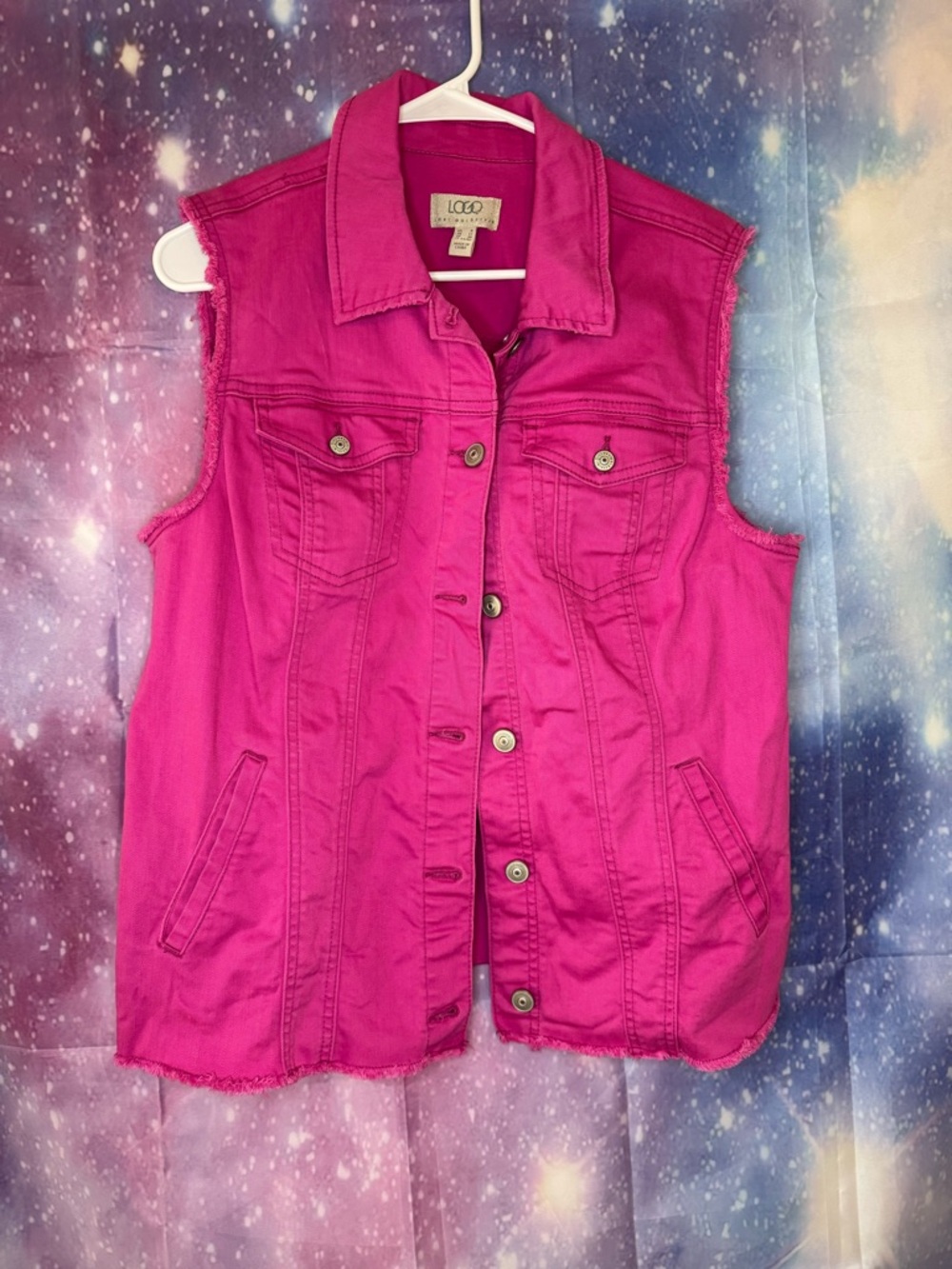 Logo pink vest